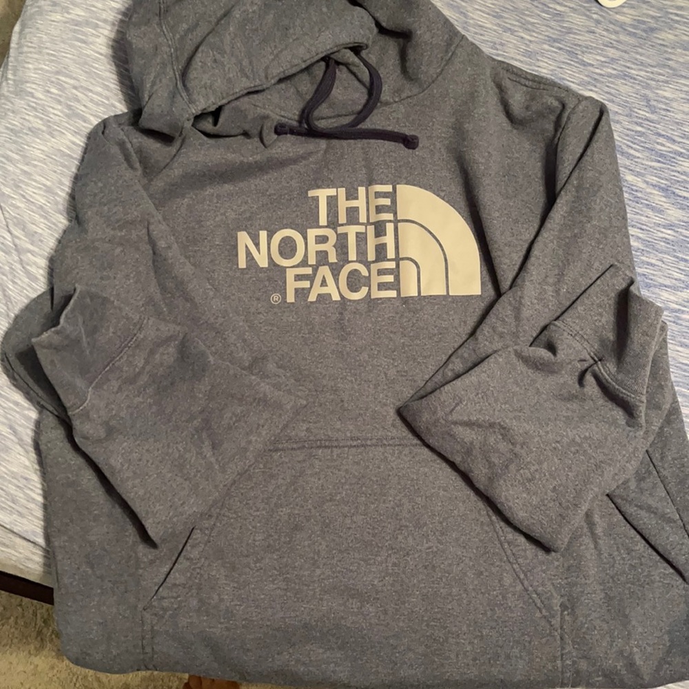 XL Dark Gray North Face Hoodie